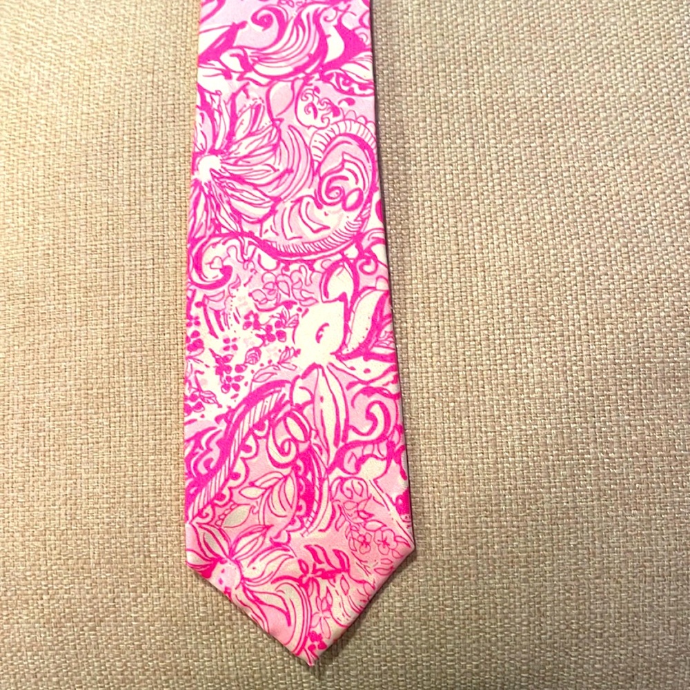 VTG Lilly Pulitzer Elegant Pink Silk Tie